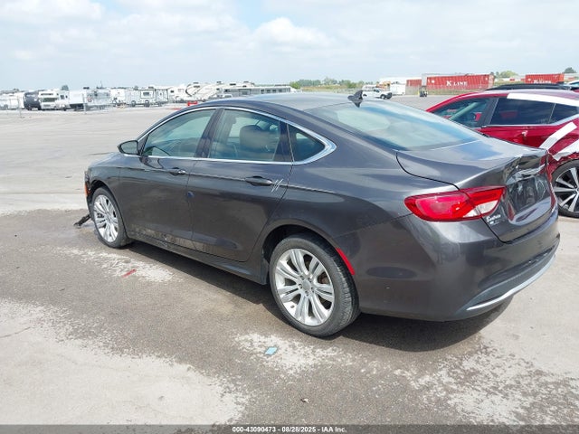 1C3CCCAB2FN635114 Chrysler 2015