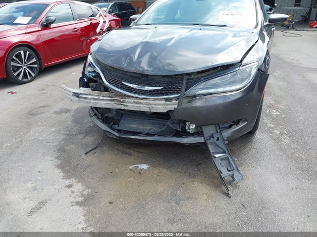 1C3CCCAB2FN635114 Chrysler 2015