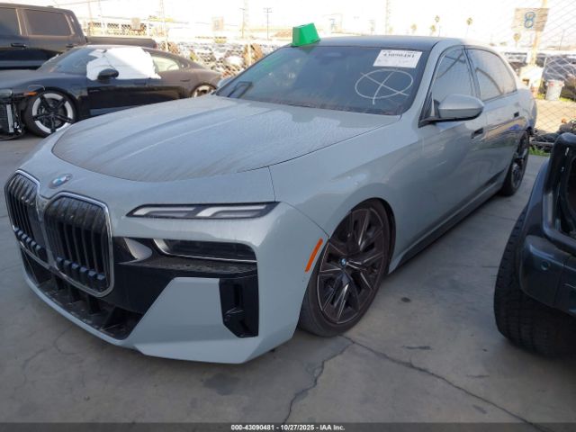 2024 BMW 740 WBA23EH04RCR00071 Photo 1