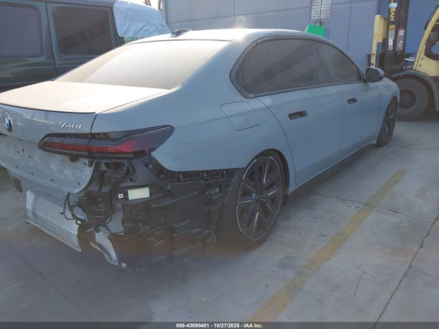 2024 BMW 740 WBA23EH04RCR00071 Photo 3