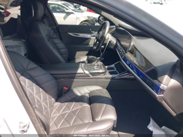 2024 BMW 740 WBA23EH04RCR00071 Photo 4