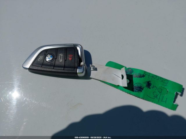 2017 BMW X5 5UXKR6C56H0J83942 Photo 10