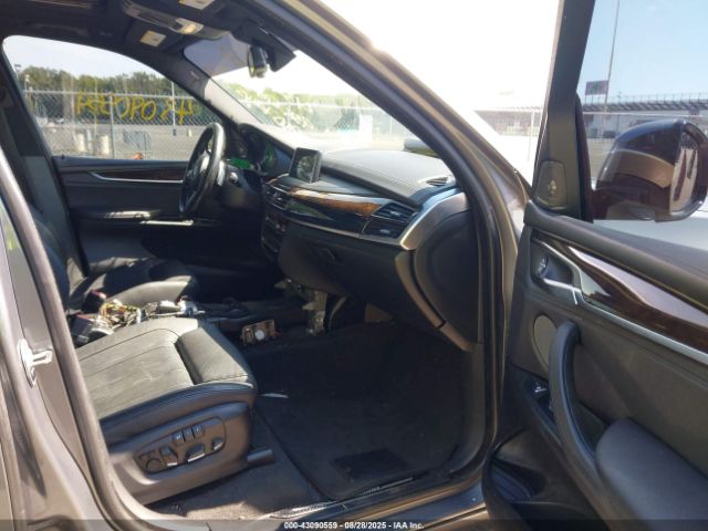 2017 BMW X5 5UXKR6C56H0J83942 Photo 4