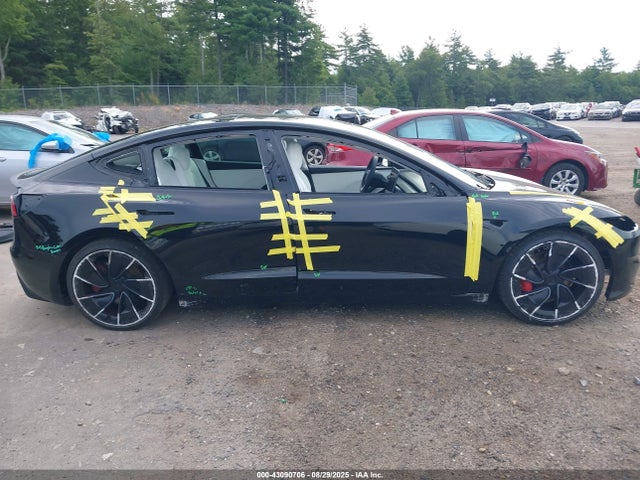 5YJ3E1ET3RF785619 Tesla MODEL 3