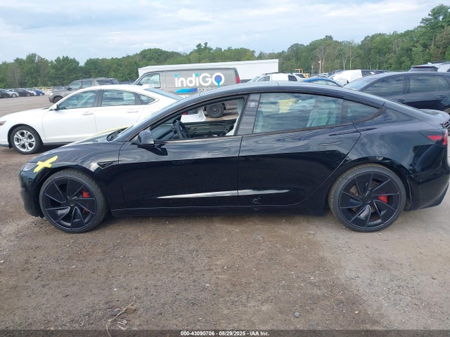 5YJ3E1ET3RF785619 Tesla MODEL 3