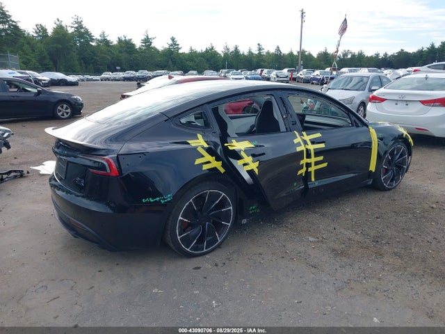5YJ3E1ET3RF785619 Tesla MODEL 3