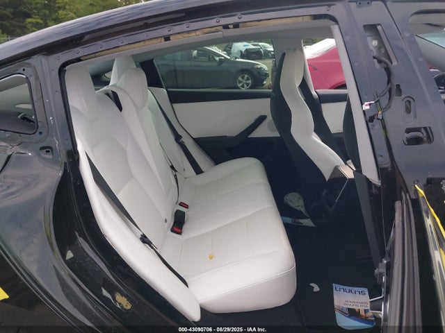 5YJ3E1ET3RF785619 Tesla MODEL 3