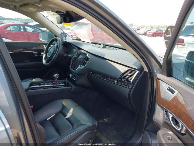 2016 VOLVO XC90 YV4A22PK4G1042710 Photo 4