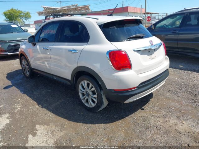 2016 FIAT 500X ZFBCFXBT2GP419371 Photo 2