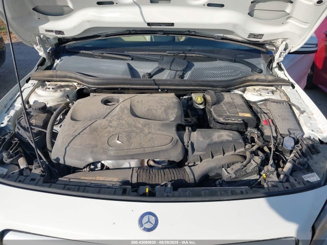 Mercedes-Benz GLA-Class 2015 WDCTG4GB0FJ068352 Image 10
