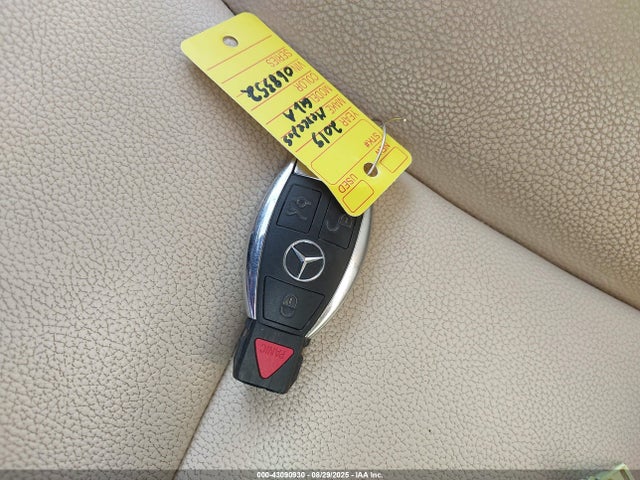 Mercedes-Benz GLA-Class 2015 WDCTG4GB0FJ068352 Image 11