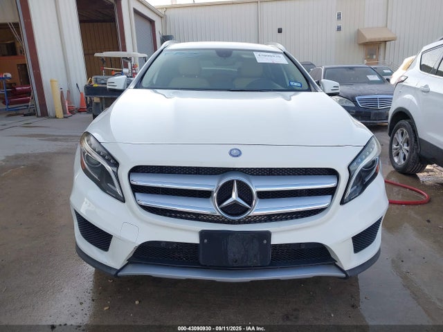 Mercedes-Benz GLA-Class 2015 WDCTG4GB0FJ068352 Image 12