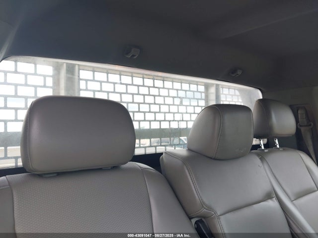 Ford 2019 2019 1FDBF2A69KED43137 Image 8