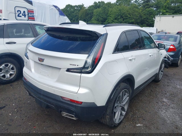 2023 CADILLAC XT4 1GYFZFR47PF152173 Photo 3