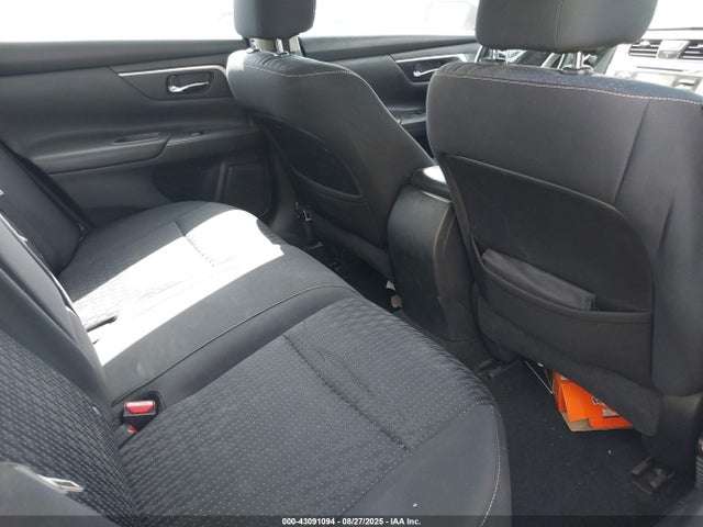 1N4AL3AP9HC111221 Nissan 2017