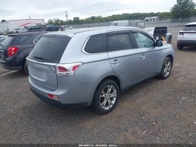 2014 MITSUBISHI OUTLANDER JA4JZ4AX8EZ000466 Photo 3