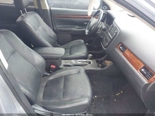 2014 MITSUBISHI OUTLANDER JA4JZ4AX8EZ000466 Photo 4