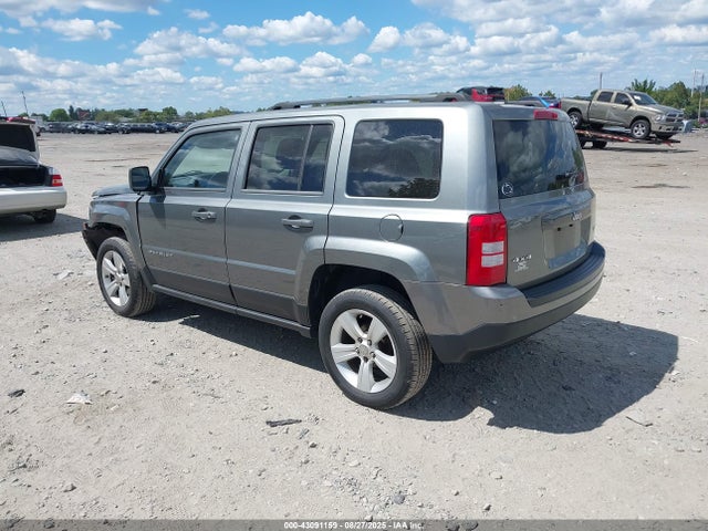 1C4NJRFBXED549303 Jeep 2014