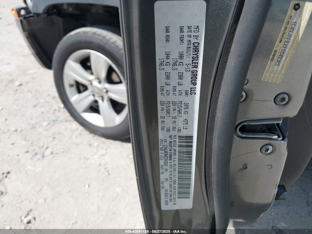 1C4NJRFBXED549303 Jeep 2014