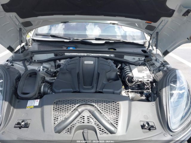 2022 PORSCHE MACAN WP1AG2A55NLB22234 Photo 9