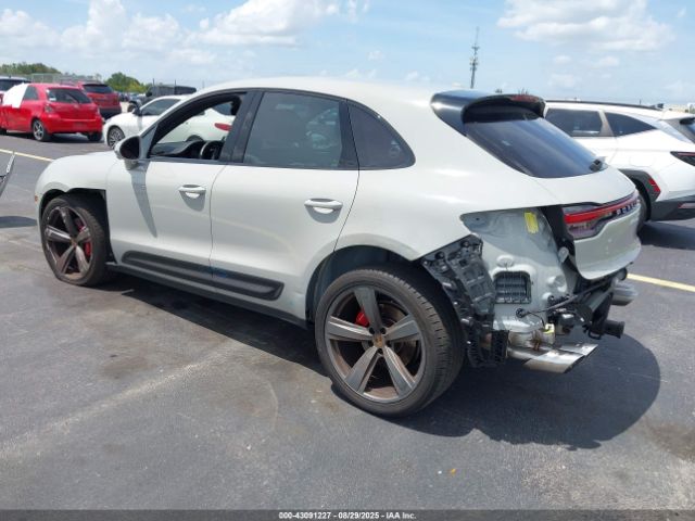 2022 PORSCHE MACAN WP1AG2A55NLB22234 Photo 2