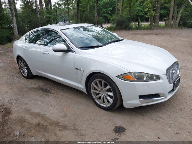 2013 JAGUAR XF SAJWA0ES4DPU08386 Photo 0