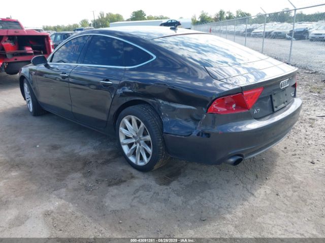 2015 AUDI A7 WAUWGAFC5FN011114 Photo 2