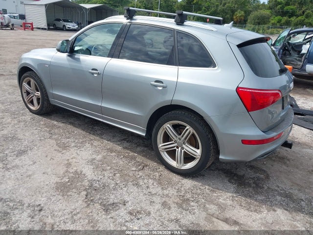 2010 AUDI Q5 WA1MKAFP6AA075880 Photo 2