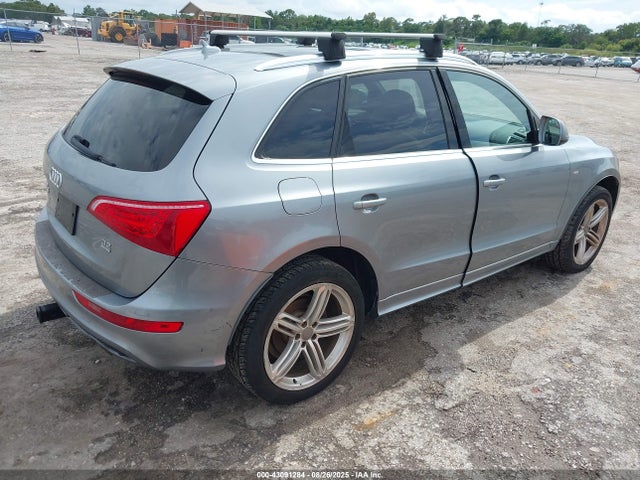 2010 AUDI Q5 WA1MKAFP6AA075880 Photo 3