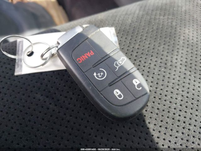 2017 JEEP GRAND CHEROKEE 1C4RJFLT4HC761671 Photo 10