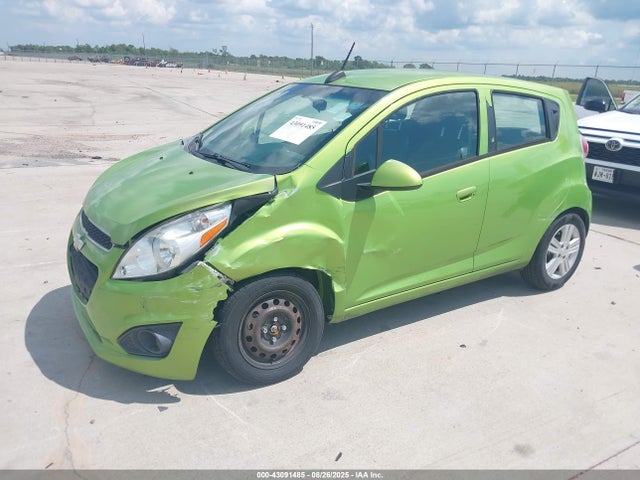 Chevrolet ll0 2015 KL8CD6S93FC802445 Image 2