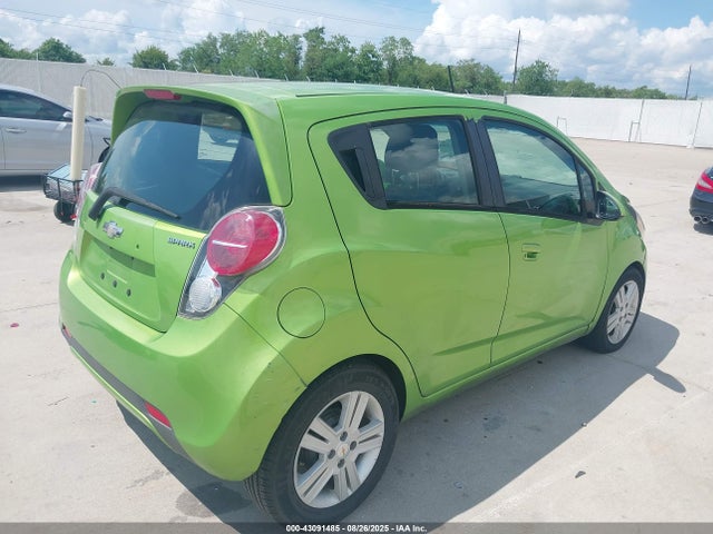 Chevrolet ll0 2015 KL8CD6S93FC802445 Image 4