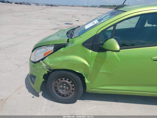 Chevrolet ll0 2015 KL8CD6S93FC802445 Image 6
