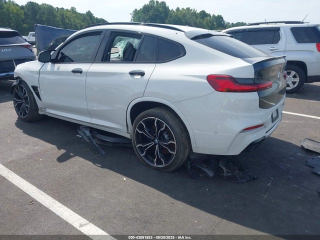 2021 BMW X4 M 5YMUJ0C0XM9H58840 Photo 2