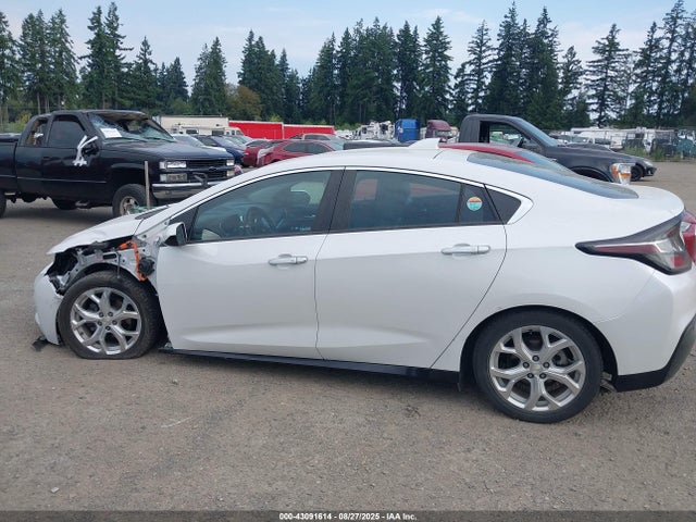 1G1RD6S56HU183893 Chevrolet l3a - di: direct injectio, vvt: variable valve timing, hybrid, gen 1