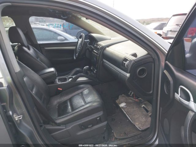 2005 PORSCHE CAYENNE WP1AA29P95LA20412 Photo 4