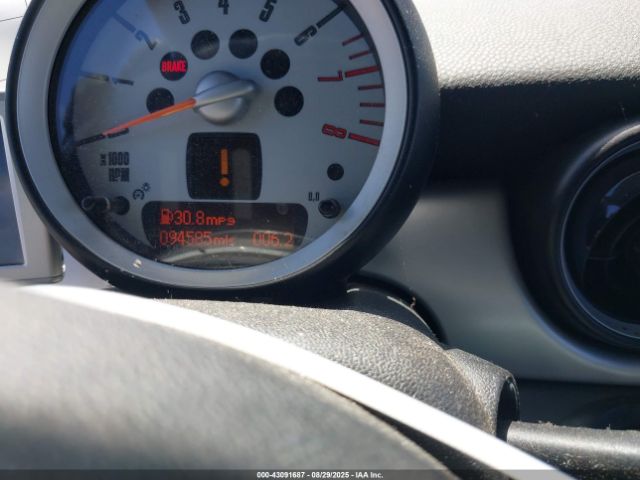 2008 MINI COOPER CLUBMAN WMWML33538TJ46594 Photo 6