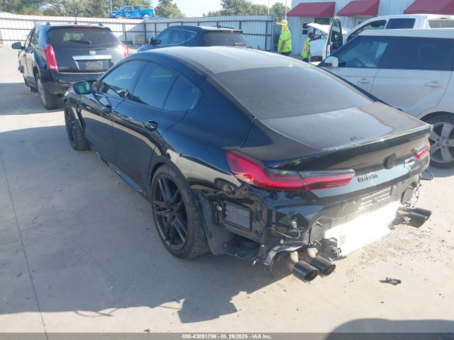 2021 BMW M8 GRAN COUPE WBSGV0C06MCF63758 Photo 2