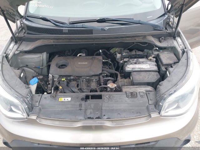 KIA g 2018 KNDJN2A28J7619620 Image 10