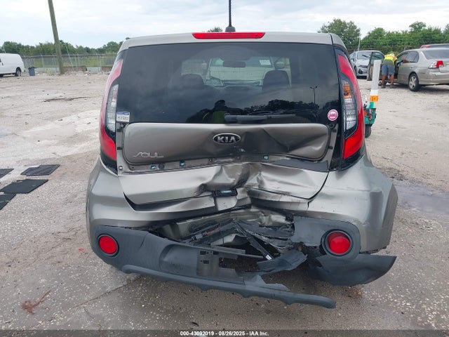 KIA g 2018 KNDJN2A28J7619620 Image 17