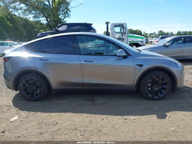 7SAYGDEDXSF229455 Tesla 2025