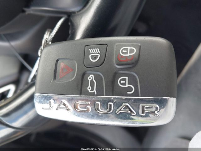 2017 JAGUAR F-PACE SADCK2BV3HA056035 Photo 10