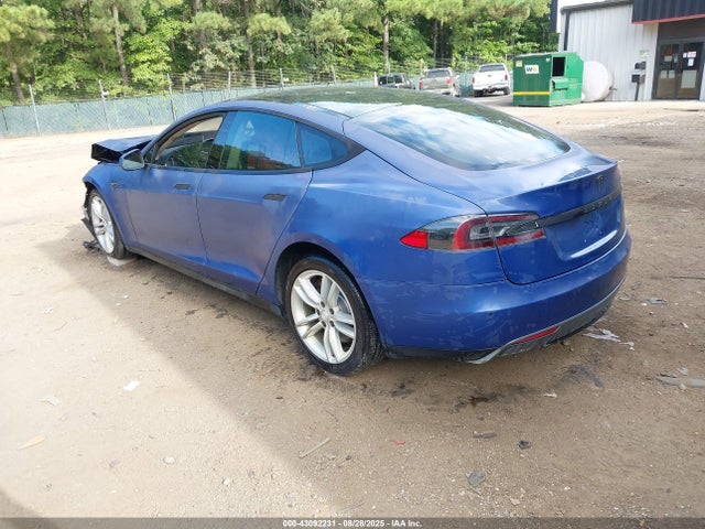 2015 TESLA MODEL S 5YJSA1H29FF083519 Photo 2