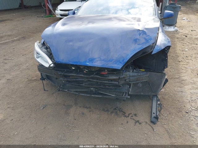 2015 TESLA MODEL S 5YJSA1H29FF083519 Photo 5
