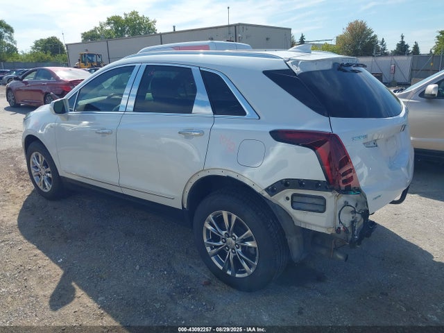 2020 CADILLAC XT5 1GYKNDRS5LZ223215 Photo 2