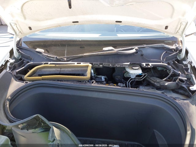 5YJYGDEE6LF009429 Tesla Model Y