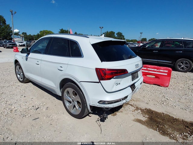 2022 AUDI Q5 WA1EAAFY8N2123685 Photo 2
