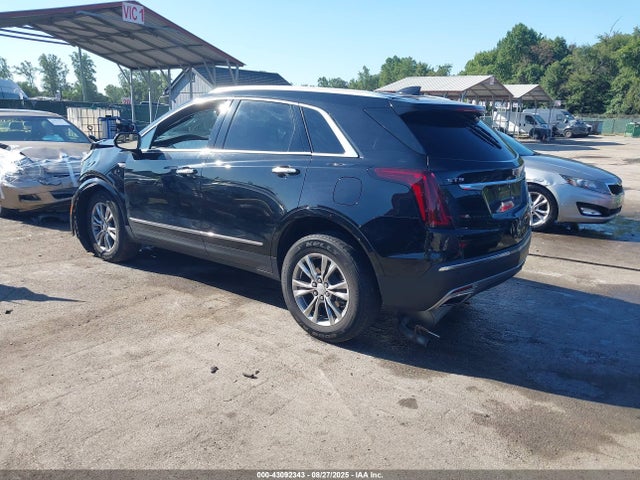 2021 CADILLAC XT5 1GYKNDRS2MZ165114 Photo 2