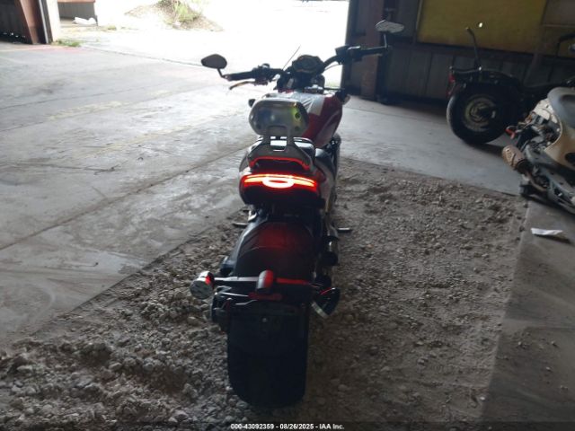 2020 TRIUMPH MOTORCYCLE ROCKET 3 SMTG11JX8LT989893 Photo 5