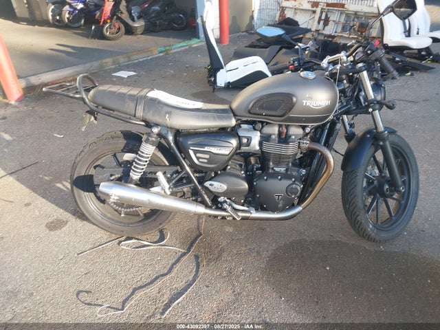 Triumph Motorcycle Street Twin 2022 SMTD31G74NTAF1783 Image 12